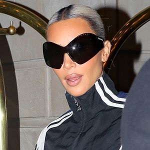 BALENCIAGA BRAND NEW in case BUTTERFLY MASK LARGE BLACK OVERSIZED XL sunglasses